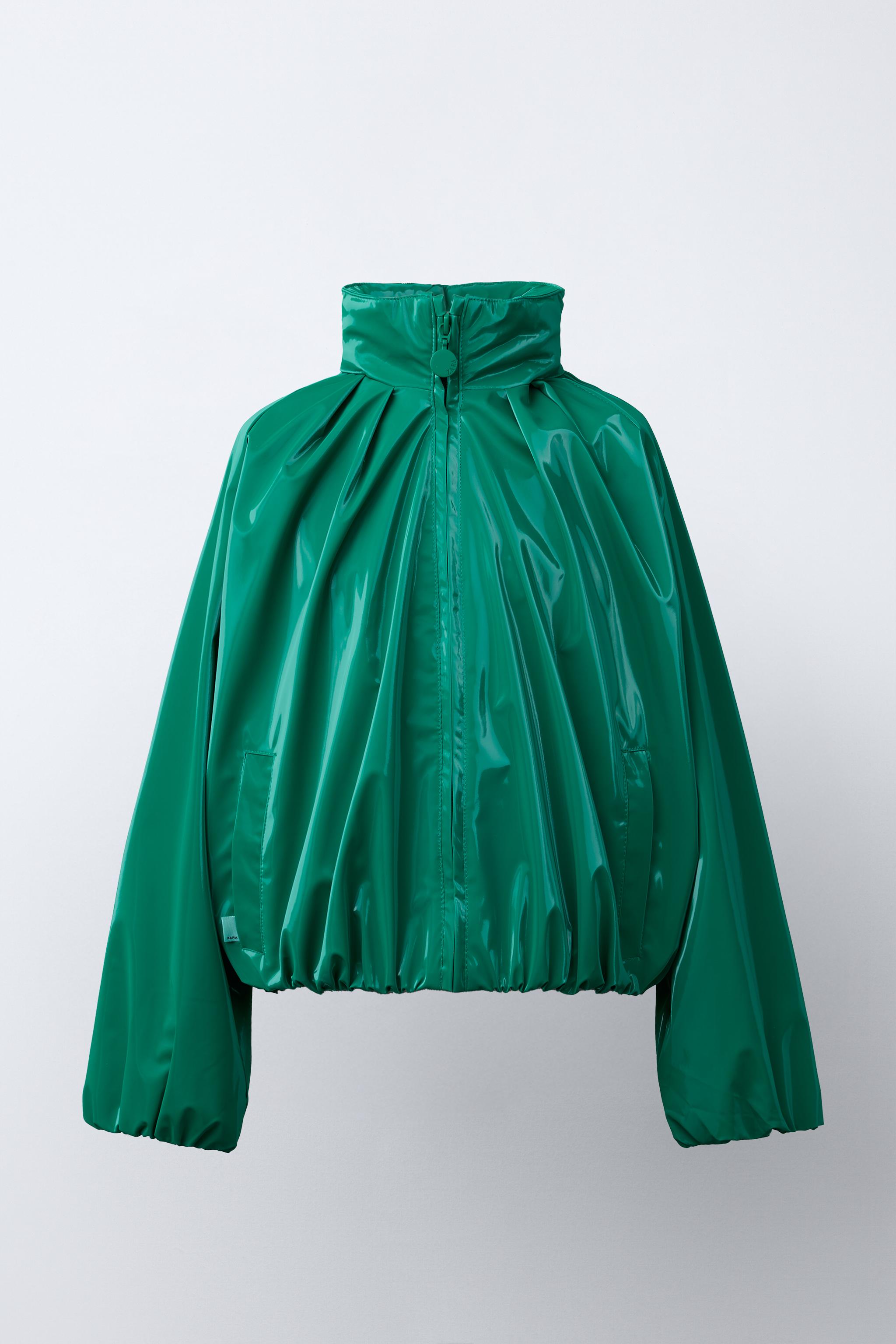 SHINY WATER-RESISTANT RAINCOAT